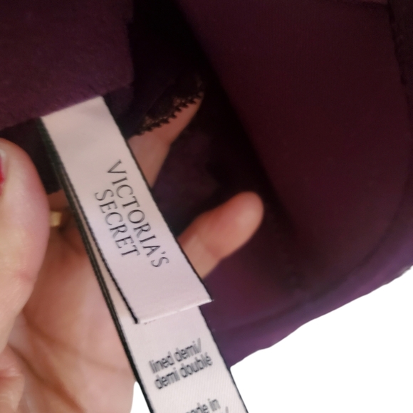 COPY - VICTORIA'S SECRET LACE LINED DEMI/DEMI DOUBLE SIZE 36D BRA - Picture 5 of 5